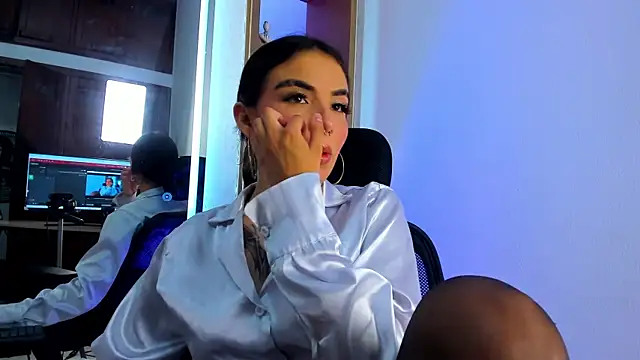 isabella hv online show from 05-30-26, 07:44