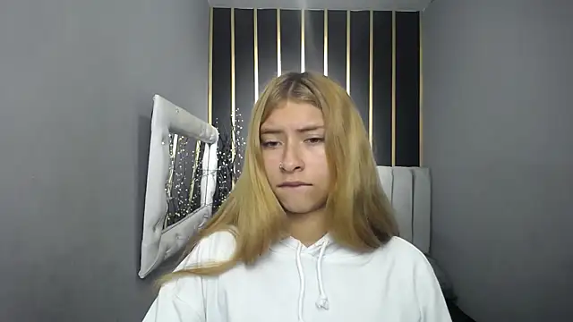 nancy blonde online show from 05-05-26, 12:13