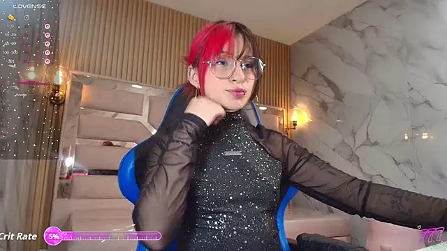Snapshot of Moon_Red_r chatting on 04-26-26, 12:36 Moon Red r online show from 04-26-26, 12:36