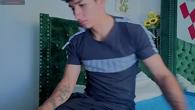Zayn Moretti online show from 07-16-26, 01:50