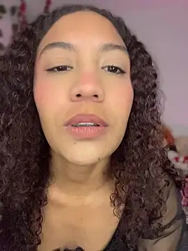 Daphnne Curly online show from 05-10-26, 01:33