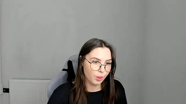 Regina cute  online show from 04-24-26, 06:38