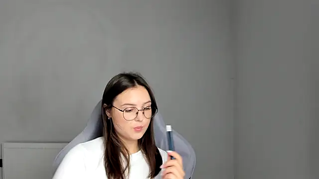 Regina cute  online show from 07-15-26, 06:40