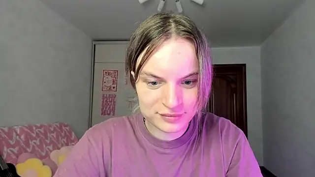Snapshot of milliKira006 chatting on 05-23-26, 04:29 milliKira006 online show from 05-23-26, 04:29