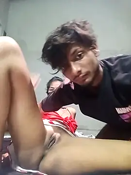 HOTS-COUPLES online show from 04-25-26, 04:37