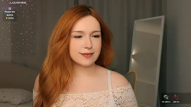 Snapshot of flaremoon chatting on 05-25-26, 01:50 flaremoon online show from 05-25-26, 01:50