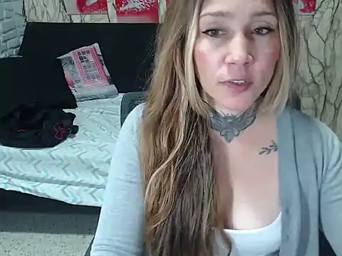 Snapshot of VickyBonnety chatting on 05-16-26, 04:09 VickyBonnety online show from 05-16-26, 04:09