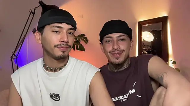 Noah and Steven online show from 05-05-26, 03:42