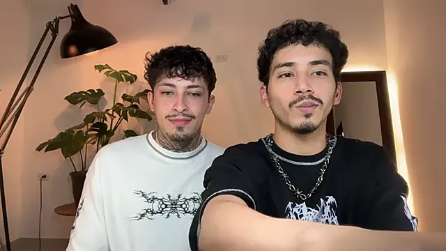 Noah and Steven online show from 06-05-26, 04:30