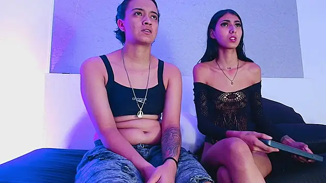 Jhon and Karol online show from 04-22-26, 03:53