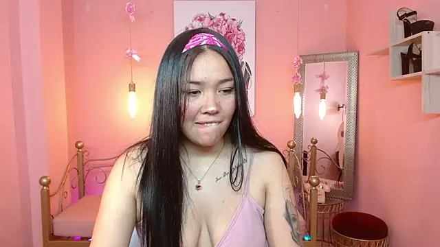 Snapshot of Melody_1_ chatting on 05-01-26, 03:00 Melody 1 online show from 05-01-26, 03:00