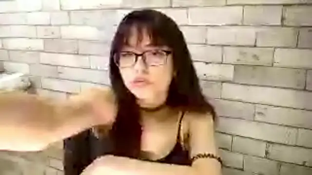 Snapshot of DelicaBrome chatting on 05-19-26, 10:10 DelicaBrome online show from 05-19-26, 10:10