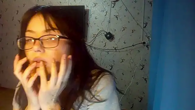 Snapshot of DelicaBrome chatting on 05-27-26, 11:07 DelicaBrome online show from 05-27-26, 11:07