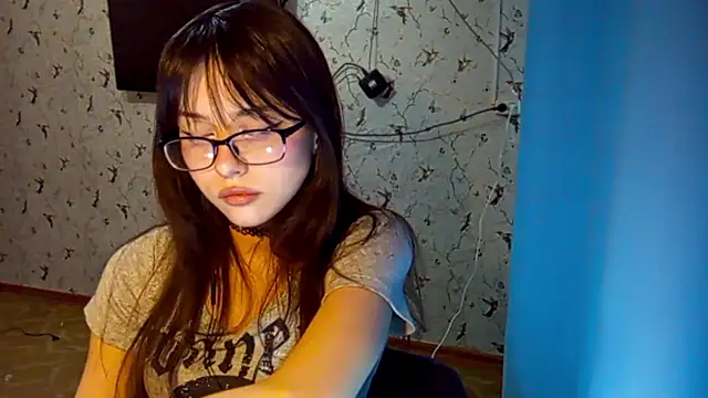 Snapshot of DelicaBrome chatting on 05-29-26, 11:08 DelicaBrome online show from 05-29-26, 11:08