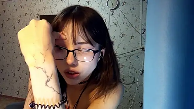 Snapshot of DelicaBrome chatting on 05-31-26, 12:56 DelicaBrome online show from 05-31-26, 12:56