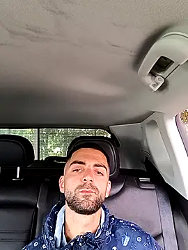 Snapshot of alieno_napoletano chatting on 05-08-26, 11:15 alieno napoletano online show from 05-08-26, 11:15