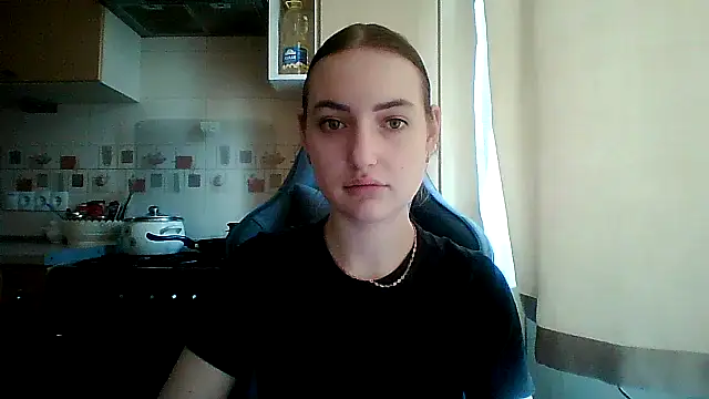 Lisanta online show from 05-22-26, 12:33