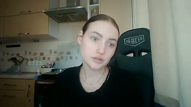 Lisanta online show from 06-09-26, 02:17