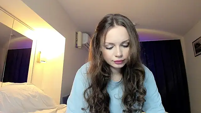 sweettitsbby online show from 05-07-26, 06:57