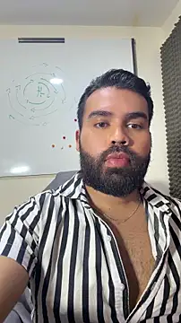 LucaLaurent online show from 04-21-26, 03:35