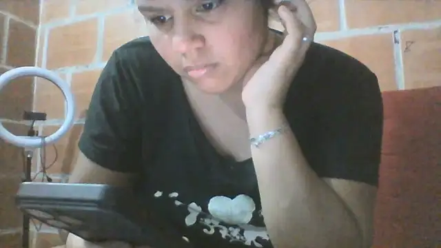 Candelita-hott online show from 05-25-26, 03:34