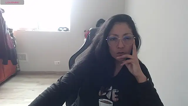 Snapshot of Melissaleehot chatting on 05-30-26, 07:33 Melissaleehot online show from 05-30-26, 07:33