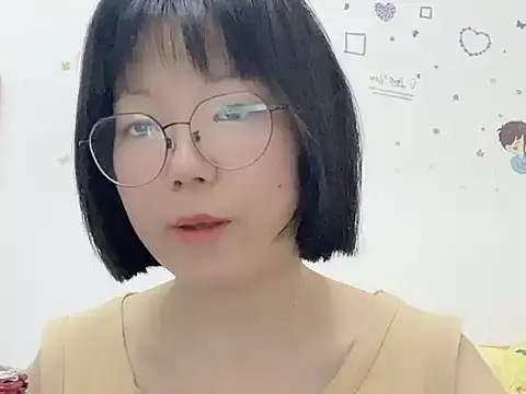Snapshot of Belle-LL chatting on 04-29-26, 03:38 Belle-LL online show from 04-29-26, 03:38