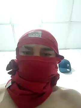 Snapshot of DRO_SEX chatting on 05-17-26, 04:32 DRO SEX online show from 05-17-26, 04:32
