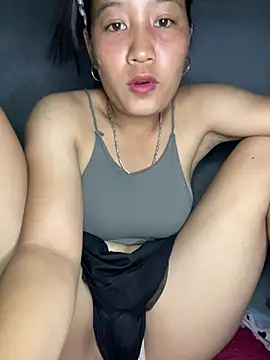 Snapshot of beli001 chatting on 05-27-26, 02:03 beli001 online show from 05-27-26, 02:03