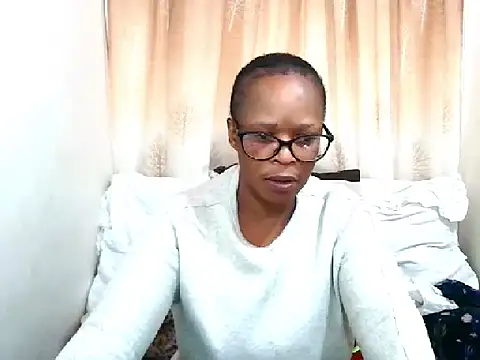 Snapshot of Ebony_Bloom69 chatting on 05-07-26, 05:02 Ebony Bloom69 online show from 05-07-26, 05:02