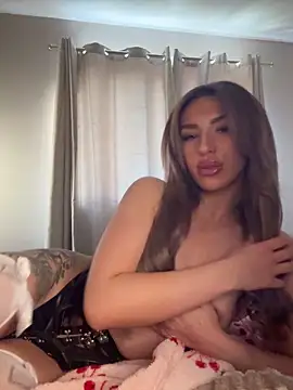 Hisnaughtylilthing online show from 04-23-26, 06:21