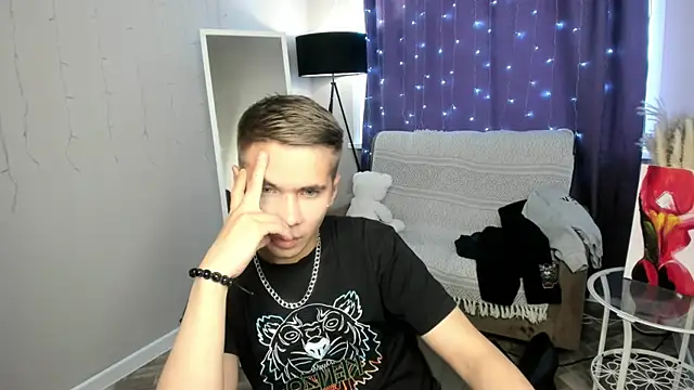 SunSweet11 online show from 04-21-26, 08:09