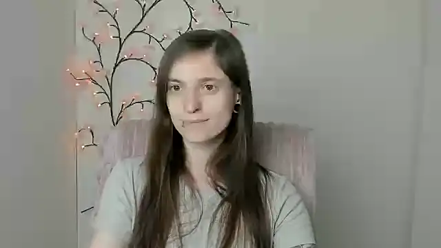 Snapshot of Luna_Tantra chatting on 05-22-26, 07:26 Luna Tantra online show from 05-22-26, 07:26