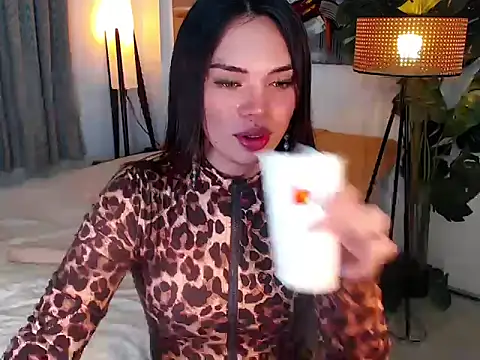 Snapshot of Tssassy chatting on 04-25-26, 05:43 Tssassy online show from 04-25-26, 05:43