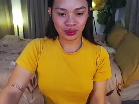 Snapshot of Tssassy chatting on 05-23-26, 04:11 Tssassy online show from 05-23-26, 04:11
