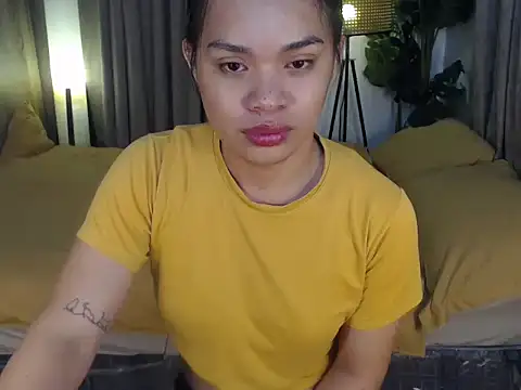 Snapshot of Tssassy chatting on 05-24-26, 05:01 Tssassy online show from 05-24-26, 05:01