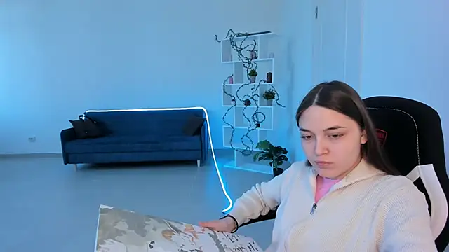 ChanaEbersol online show from 04-22-26, 02:29