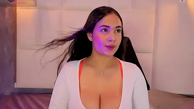 Violetta rose  online show from 04-22-26, 09:27