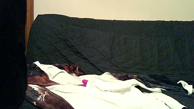 EscapedSibilant online show from 04-28-26, 08:58