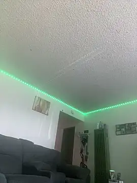 hughhefner10000 online show from 04-21-26, 04:01