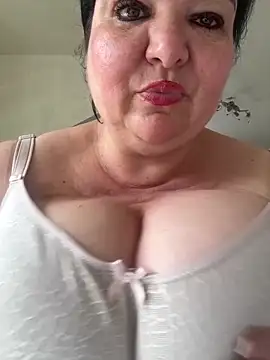 curvymilfmicha online show from 04-21-26, 11:38