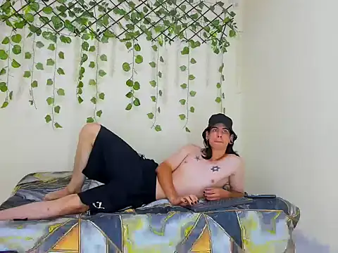 mistery boox 23cm online show from 04-21-26, 01:42