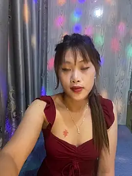 Snapshot of Ly-sexyy chatting on 04-24-26, 08:06 Ly-sexyy online show from 04-24-26, 08:06