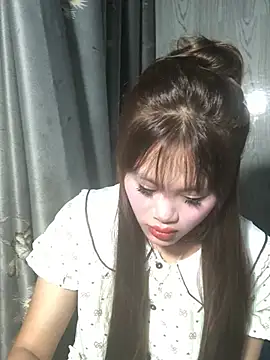 Snapshot of Ly-sexyy chatting on 05-18-26, 03:18 Ly-sexyy online show from 05-18-26, 03:18
