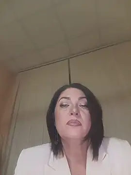 Snapshot of MargoSky48 chatting on 05-17-26, 06:37 MargoSky48 online show from 05-17-26, 06:37