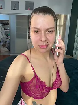 tooprettytobeeasy online show from 04-27-26, 04:27