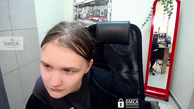  donnaSia  online show from 06-09-26, 08:15