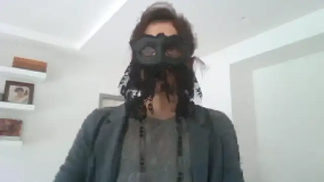 Snapshot of HelenTiAscolta chatting on 05-12-26, 11:07 HelenTiAscolta online show from 05-12-26, 11:07