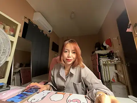 sweet glam online show from 04-30-26, 01:39