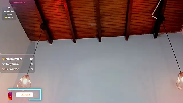 Snapshot of Alessia_blaze chatting on 05-16-26, 10:36 Alessia blaze online show from 05-16-26, 10:36